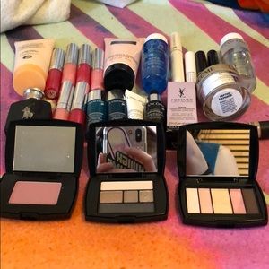 Cosmetic Sample Set!! 💄